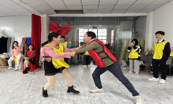 布滿軒布藝開年團(tuán)建活動